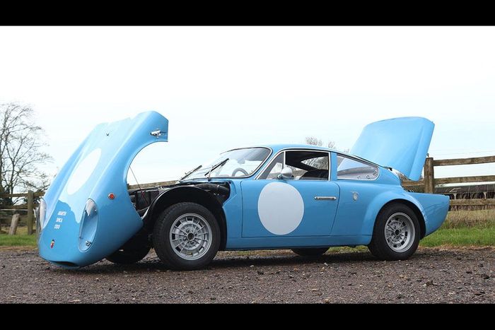 Abarth Simca 1300 Longnose Restoration - Photographs by: AMPaquete